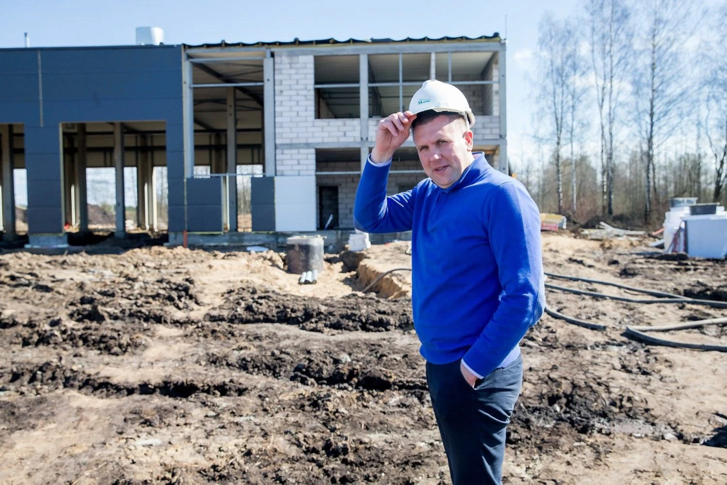 Virginijus Almanaitis, UAB „VA statyba“ direktorius: „Jei žmogus gali uždirbti tokius pinigus, kad gali jaustis oriai, žinoma, jis rinksis gyventi čia, o ne užsienyje.“
Juditos Grigelytės (VŽ) nuotr.