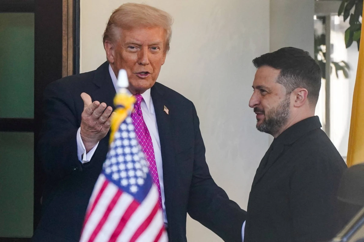 D. Trumpas Baltuosiuose rūmuose pasitinka V. Zelenskį. Nathano Howardo („Reuters“ / „Scanpix“) nuotr. 