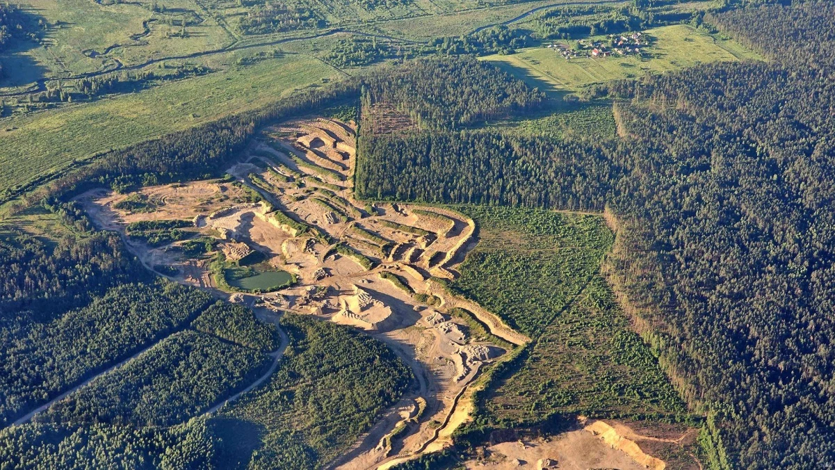 Lietuvoje eksploatuojama virš 600 karjerų. Lino Butkaus (VŽ) nuotr.