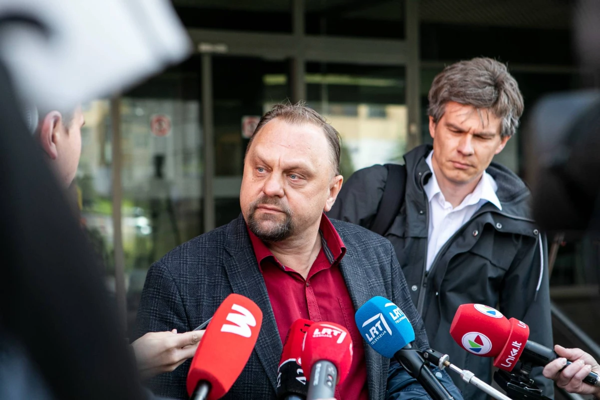 Valdas Sutkus po teismo posėdžio 2020 m. P. Peleckio (BNS) nuotr. 