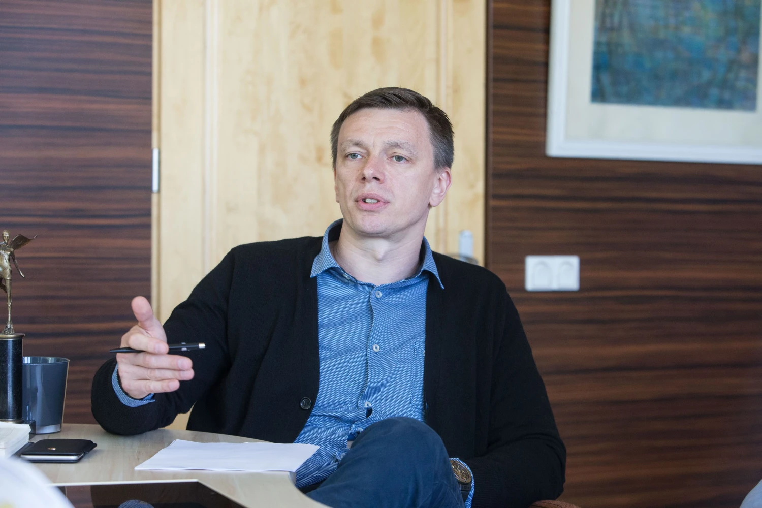 Evaldas Sauliūnas, UAB „Kauno stiklas“ direktorius, Pakuotės atliekų perdirbėjų asociacijos vadovas: „Siūlyme užprogramuota, kad  Lietuvoje atsiras vienas ar du surinkėjai vietoj dabar veikiančių 60 surinkimo įmonių.“