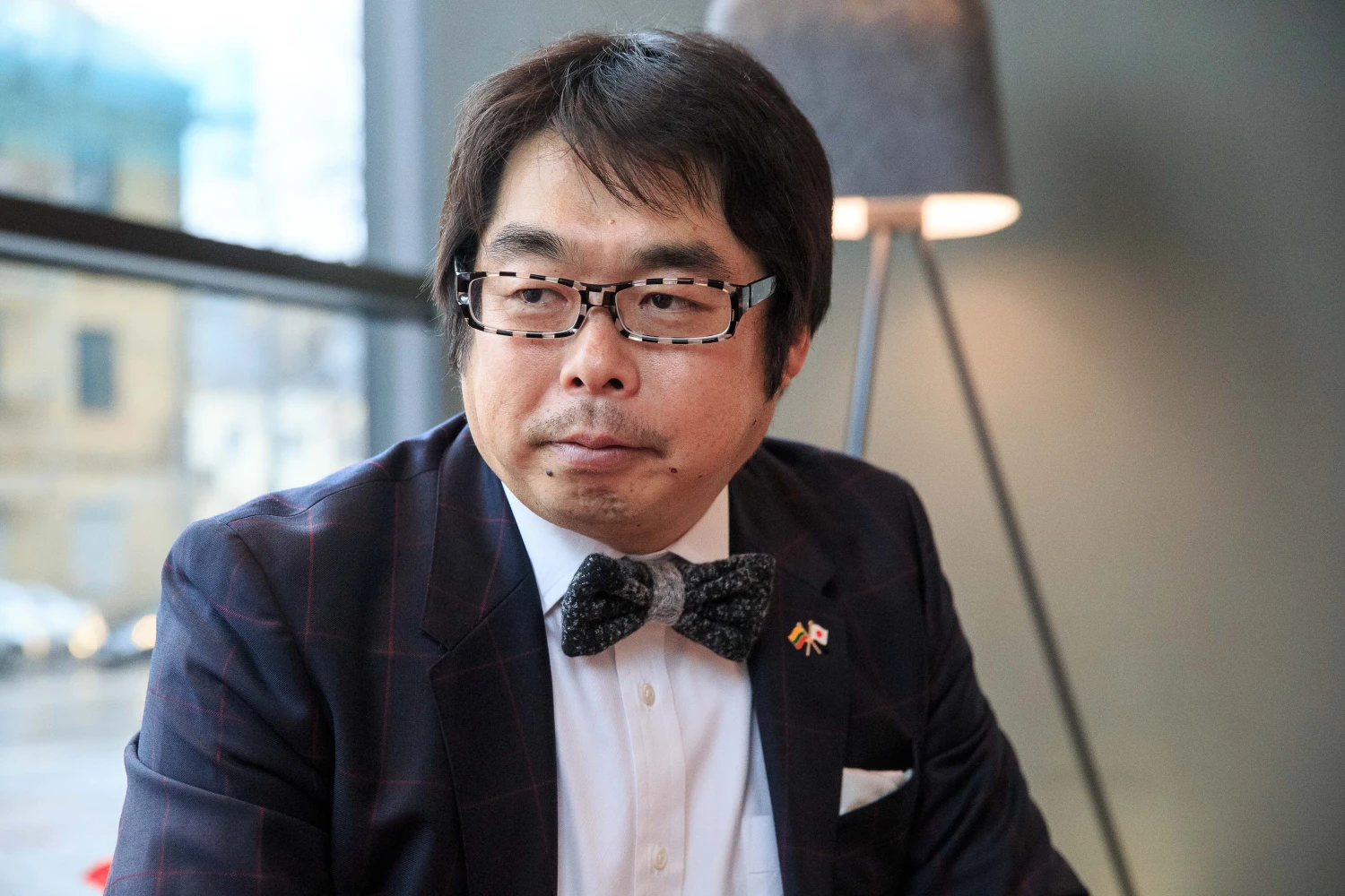 Kenjiro Tamaki, Lietuvos pramonės ir prekybos rūmų Japonijoje pirmininkas ir Lietuvos ir Japonijos mainų centro vykdomasis direktorius: „Jūs neturite labai daug padaryti ar daug kalbėti. Lietuvos produktų kokybė daug pasako pati apie save. Manau, kad reikia elgtis natūraliai, ir tai žmonėms patiks.“ Vladimiro Ivanovo (VŽ) nuotr. 
