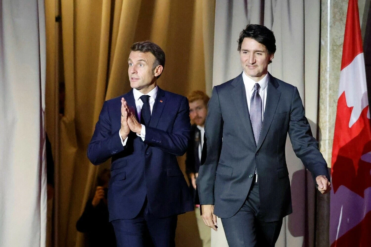 Emmanuelis Macronas, Prancūzijos prezidentas (kairėje), ir Justinas Trudeau, Kanados ministras pirmininkas. Ludovic Marin (AFP / „Scanpix“) nuotr.