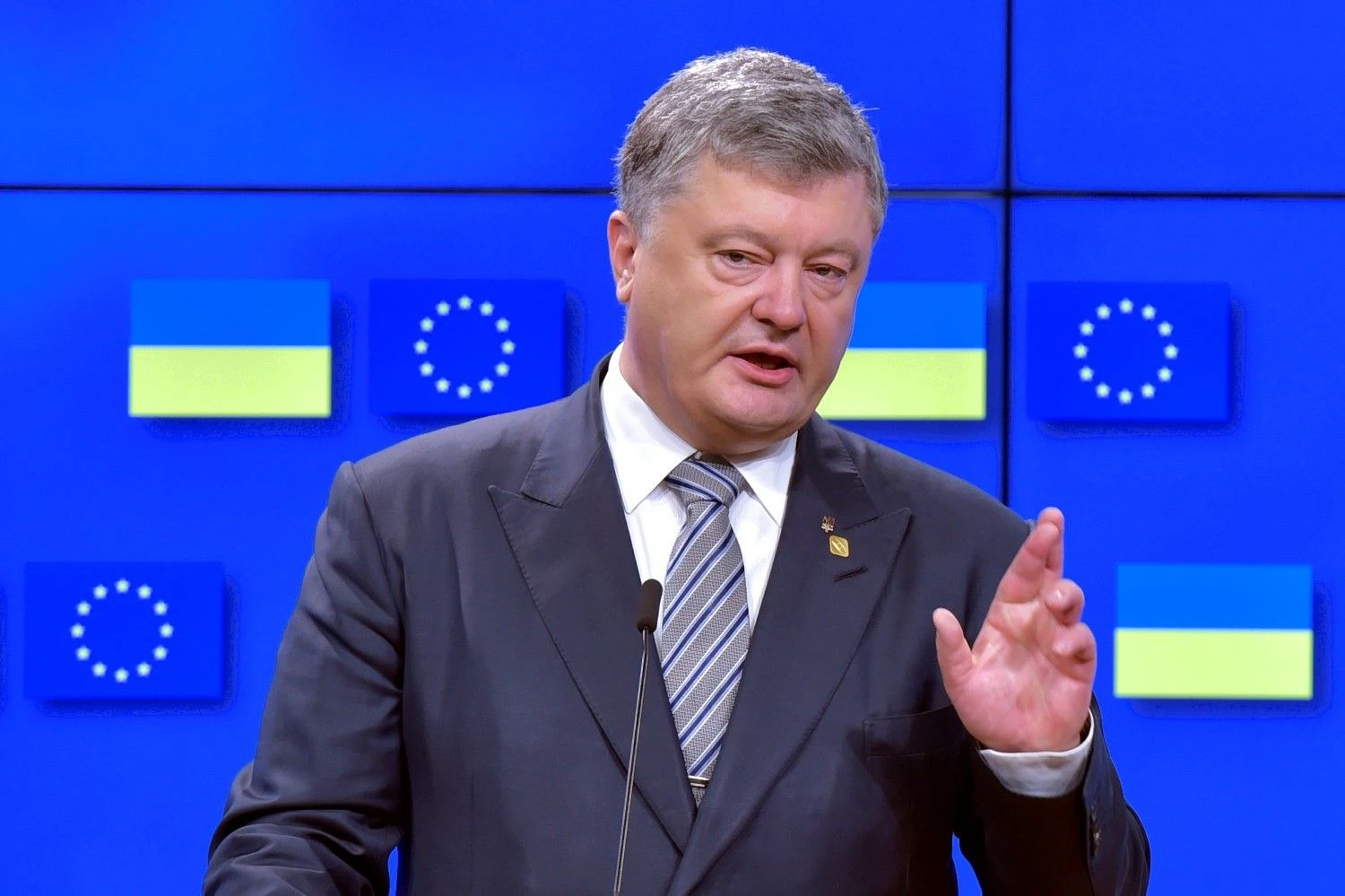 Ukrainos prezidentas Petro Porošenka kol kas retai išpildo Briuselio lūkesčius dėl šalies reformų. Erico Vidalio („Reuters“ / „Scanpix“) nuotr.