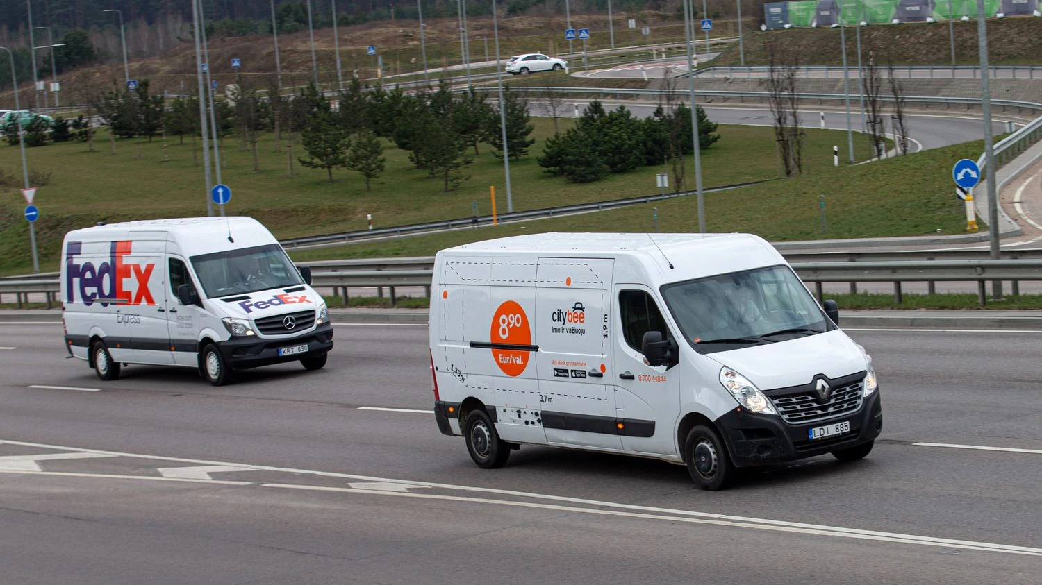 Lengvųjų komercinių automobilių rinką palaikančios paslaugų įmonės 2021 m. ketina plėsti savo parkus. Juditos Grigelytės (VŽ) nuotr.
