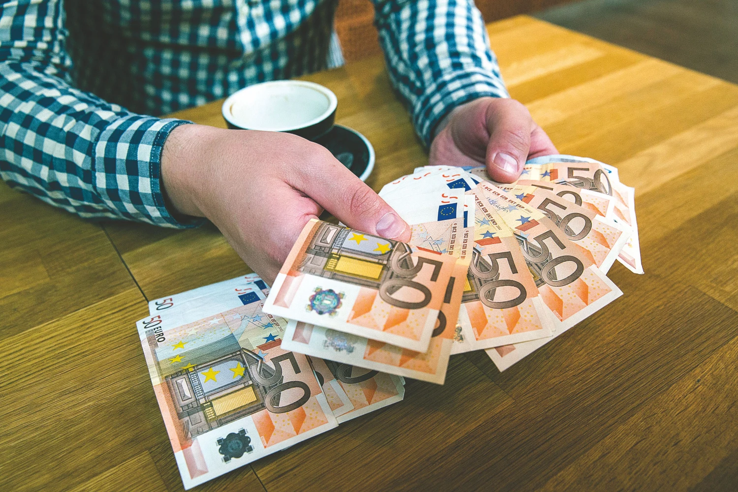 Dėl specialistų konkuruojančios įmonės minimalų atlyginimą jau moka retai, tačiau mažose įmonėse jis dar labai dažnas.
Vladimiro Ivanovo (VŽ) nuotr.