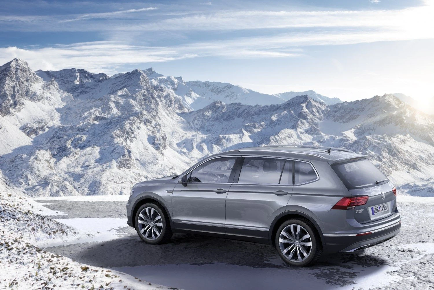 „Volkswagen Tiguan Allspace“. Gamintojo nuotr.