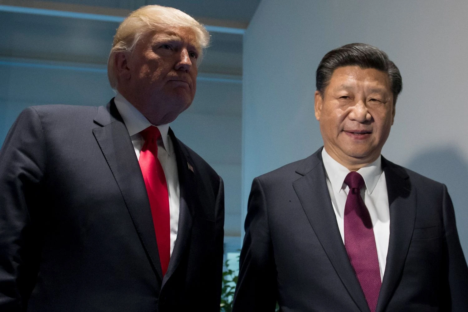 JAV prezidentas Donaldas Trumpas ir Kinijos prezidentas Xi Jinpingas. Saulo Loebo („Reuters“/ Scanpix“) nuotr.