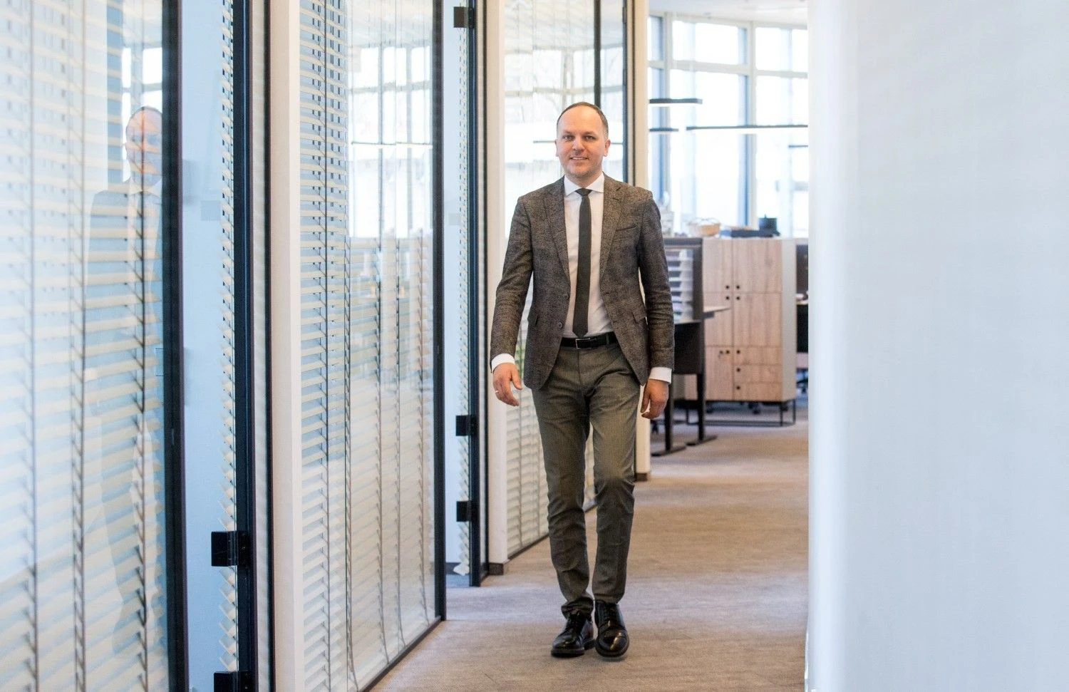 Turint ambicingą polėkį, siekį auginti ir plėtoti verslą, dideles svajones, įmanoma inicijuoti ir valdyti augimą, - mano L. Belickas, „UniCredit Leasing“ vadovas.