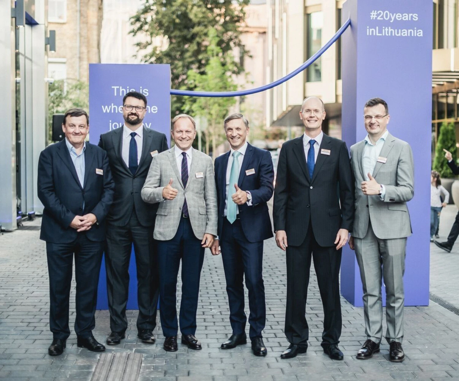 Rinkos lyderiai – viename kadre (iš kairės į dešinę). Rolandas Valiūnas, advokatų kontoros „Ellex Valiunas“ vadovaujantysis partneris, Tomas Kontautas, „Sorainen“ Lietuvos biuro vadovaujantysis partneris, dr. Irmantas Norkus, advokatų kontoros „Cobalt“ Lietuvos biuro vadovaujantysis partneris, Laimonas Skibarka, advokatų kontoros „Sorainen“ vadovaujantysis partneris, Aku Sorainenas, „Sorainen“ vyresnysis partneris Estijoje, Vilius Bernatonis, „TGS Baltic“ vadovaujantysis partneris Įmonės nuotr.