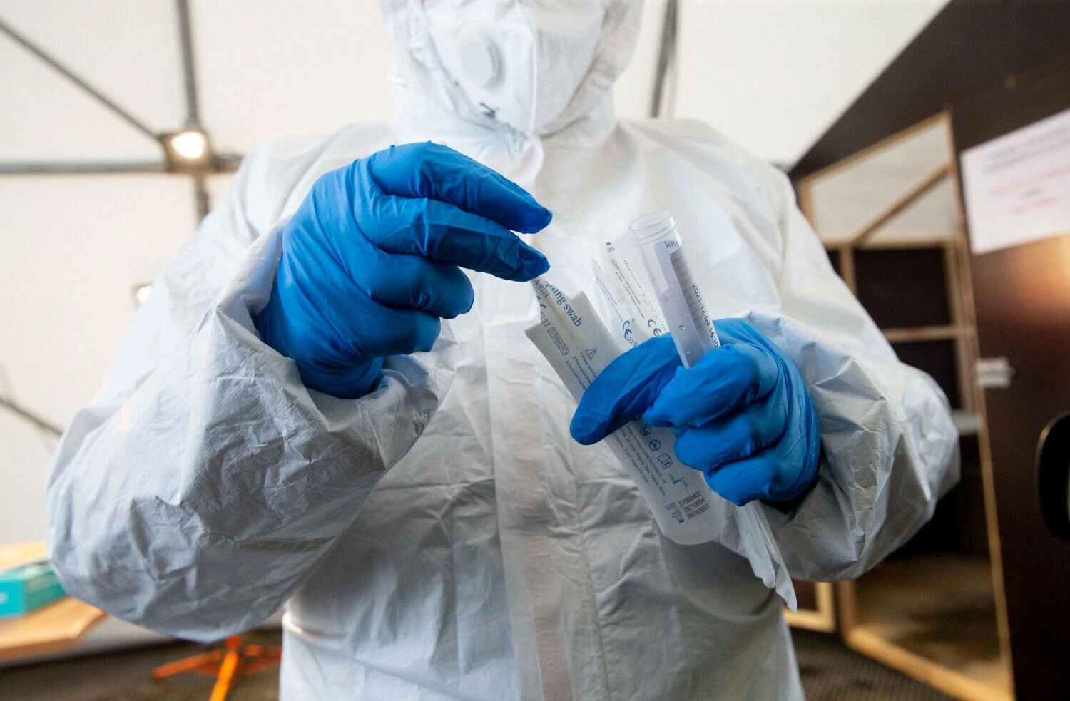 Mobilus koronaviruso patikros punktas Vilniuje. Juditos Grigelytės (VŽ) nuotr.