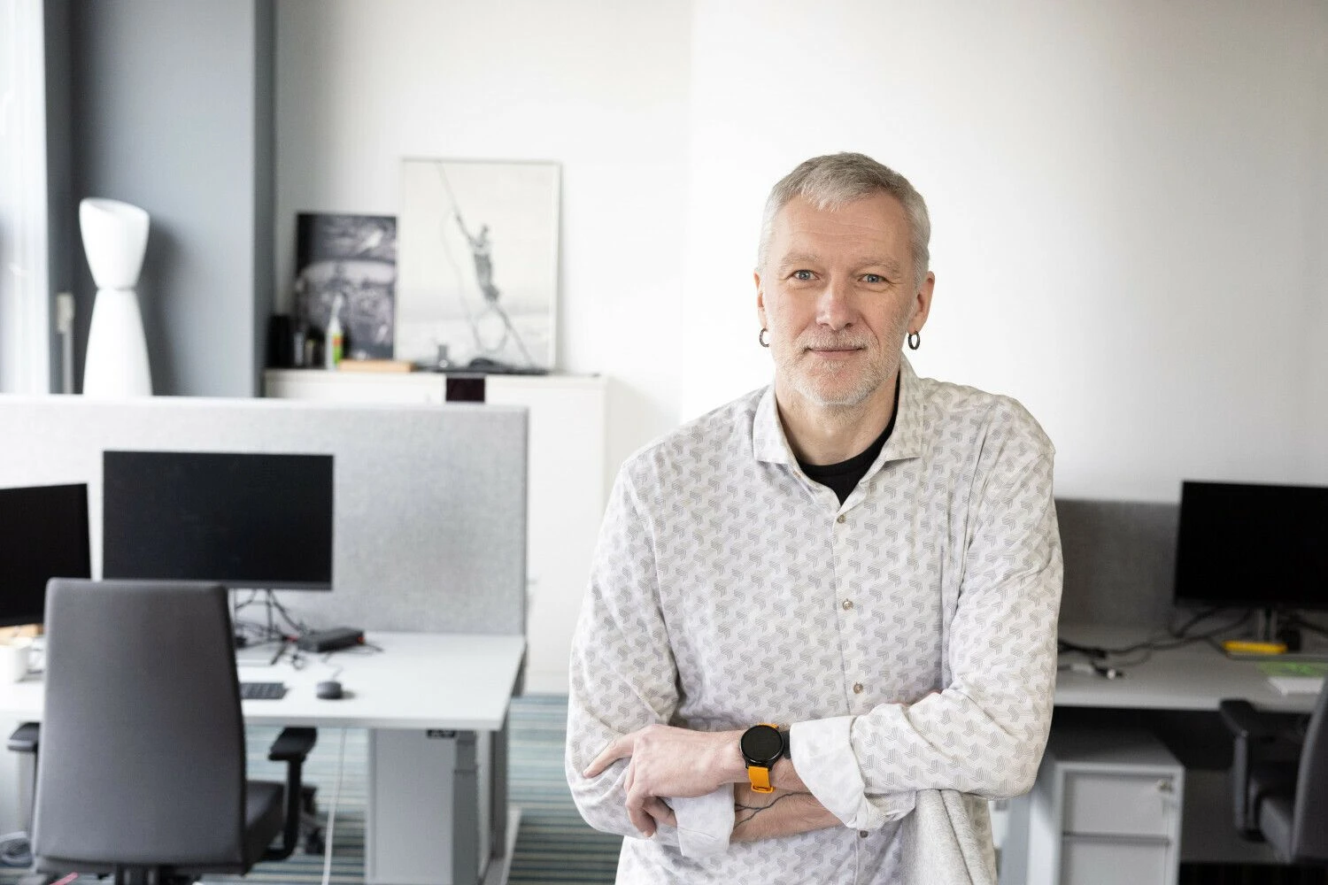 „Elektromobilių ir įkraunamų hibridinių automobilių parkas didėja, nors ne taip sparčiai, kaip tikėtasi“, – Arūnas Janeliūnas, duomenų analitikas, „Rekvizitai Premium“ vadovas. Juditos Grigelytės (VŽ) nuotr.