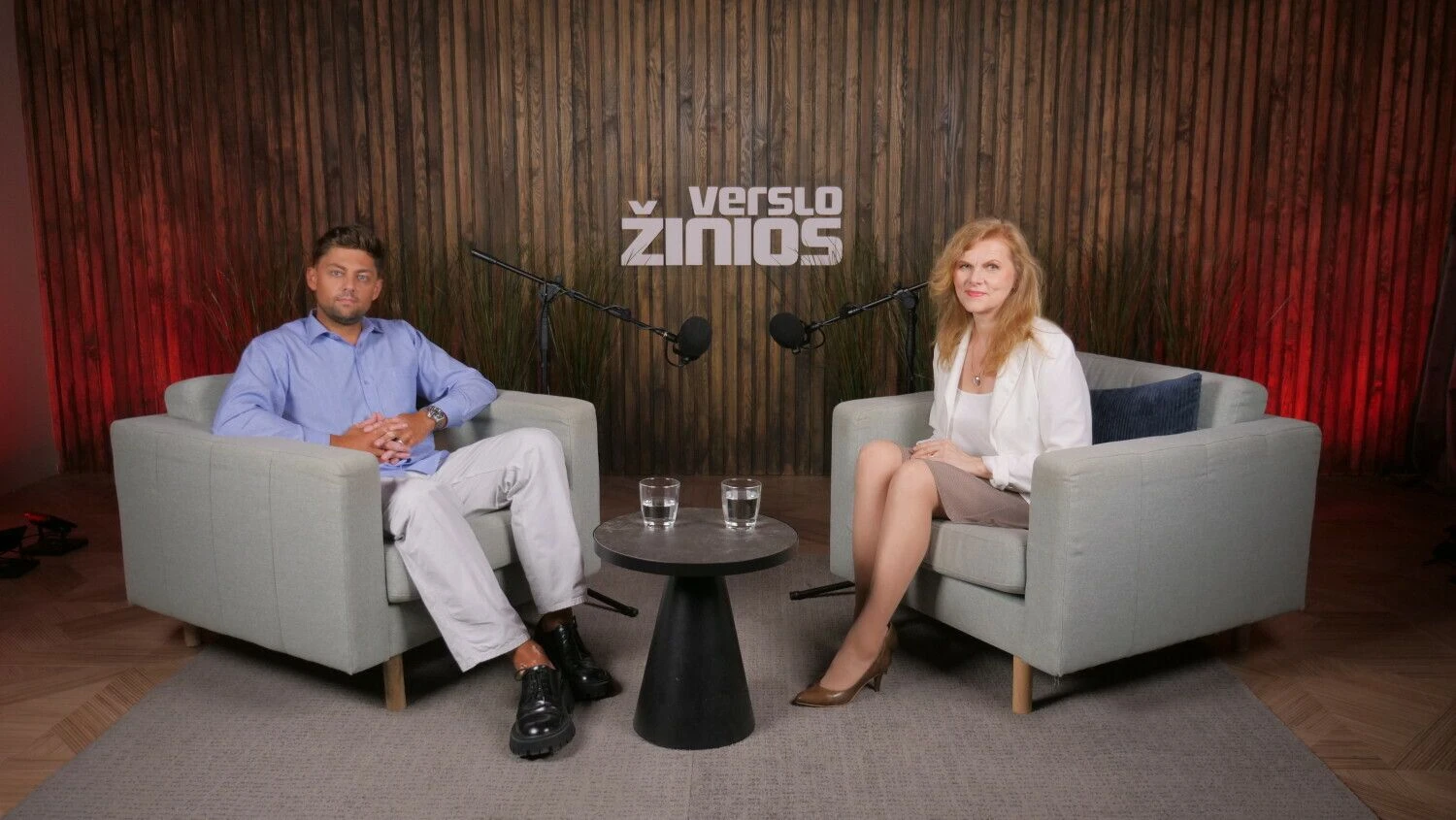 Citus investicijų ir analizės vadovas Šarūnas Tarutis ir moderatorė Vilija Ramanauskienė.