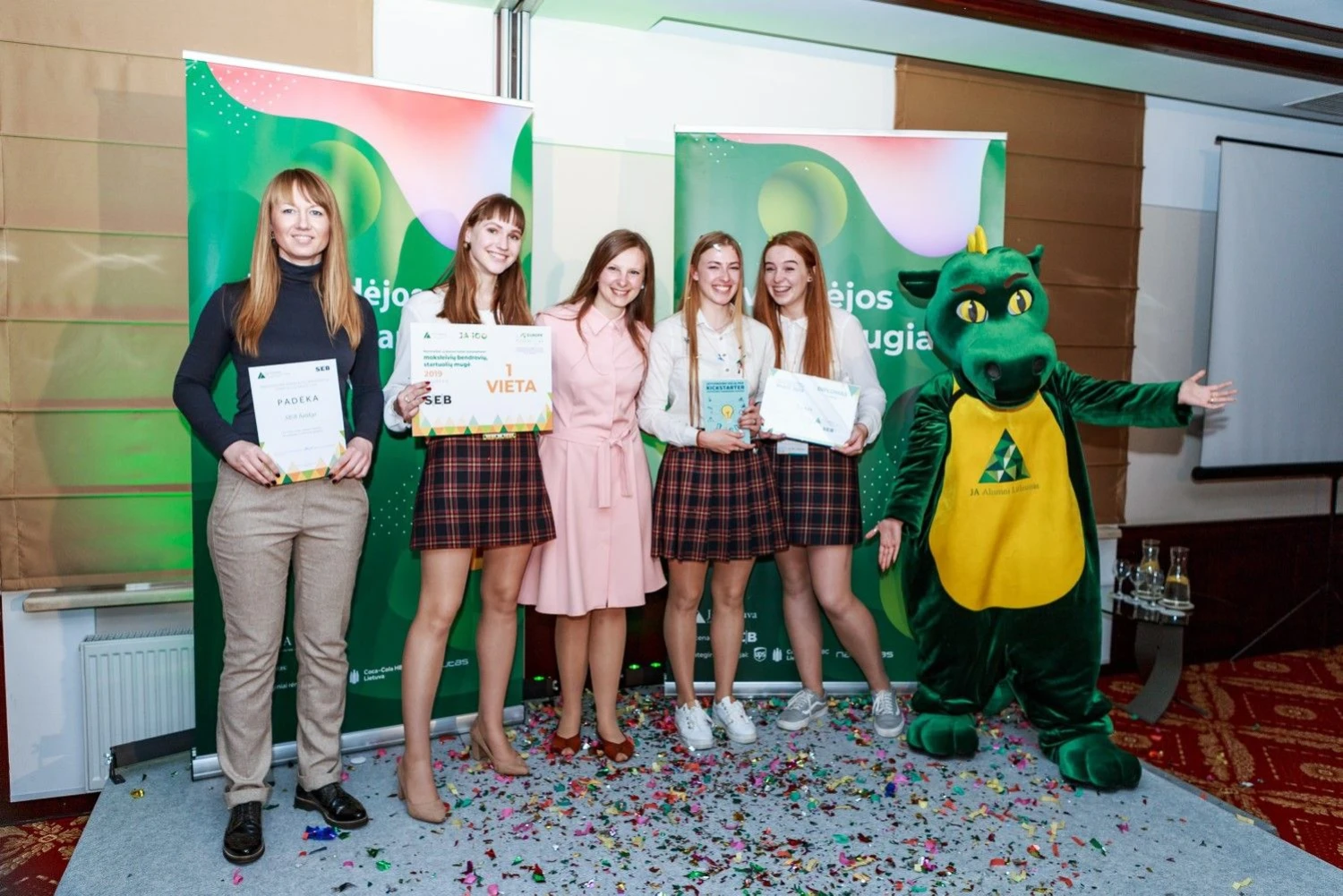 Geriausia 2019 m. Lietuvos moksleivių jaunoji bendrovė „Bioras“.