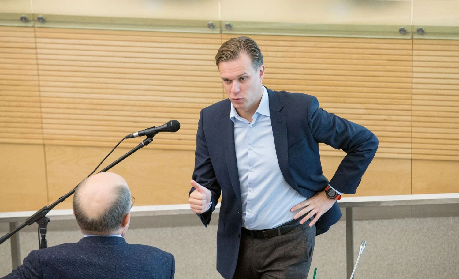 Konservatorių lyderis Gabrielius Landsbergis bandė įtikinti Seimą, kad valdančiųjų valstiečių-žaliųjų lyderiai šantažuoja ir politiškai spaudžia VTEK narius. Juditos Grigelytės (VŽ) nuotr.