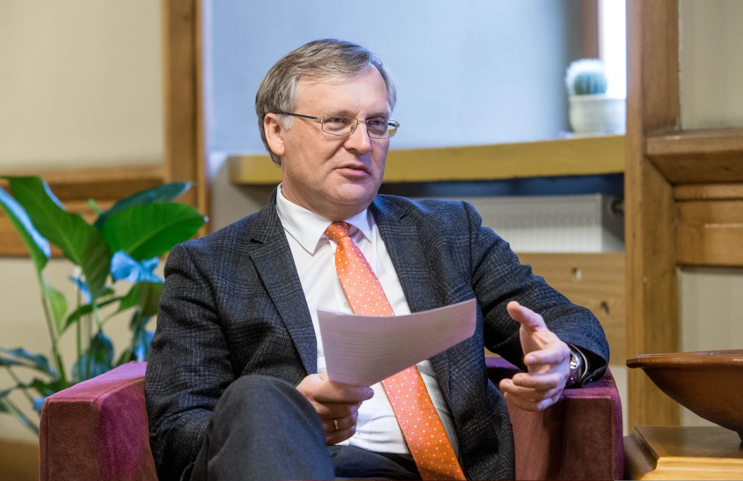 Artūras Žukauskas, Vilniaus universiteto rektorius: „Bet kokio Lietuvos universiteto prijungimas prie VU sodina pastarąjį tarptautiniame reitinge. Mes paliekame šį klausimą valstybei“.
Juditos grigelytės (VŽ) nuotr.