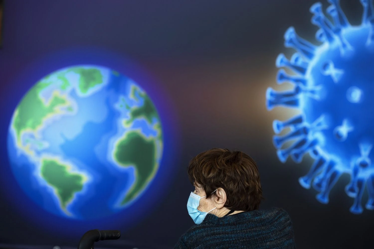 Vakcinacijos centre Jeruzalėje. Oded Balilty („AP Photo“ / „Scanpix“) nuotr. 