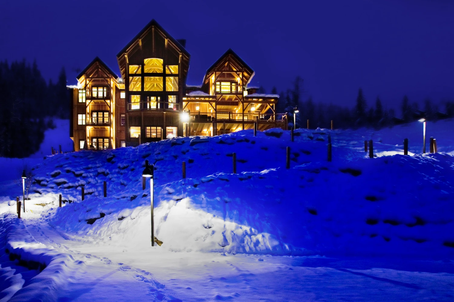  „Bighorn“ slidinėjimo namas. „Bighorn Revelstoke“ nuotr.