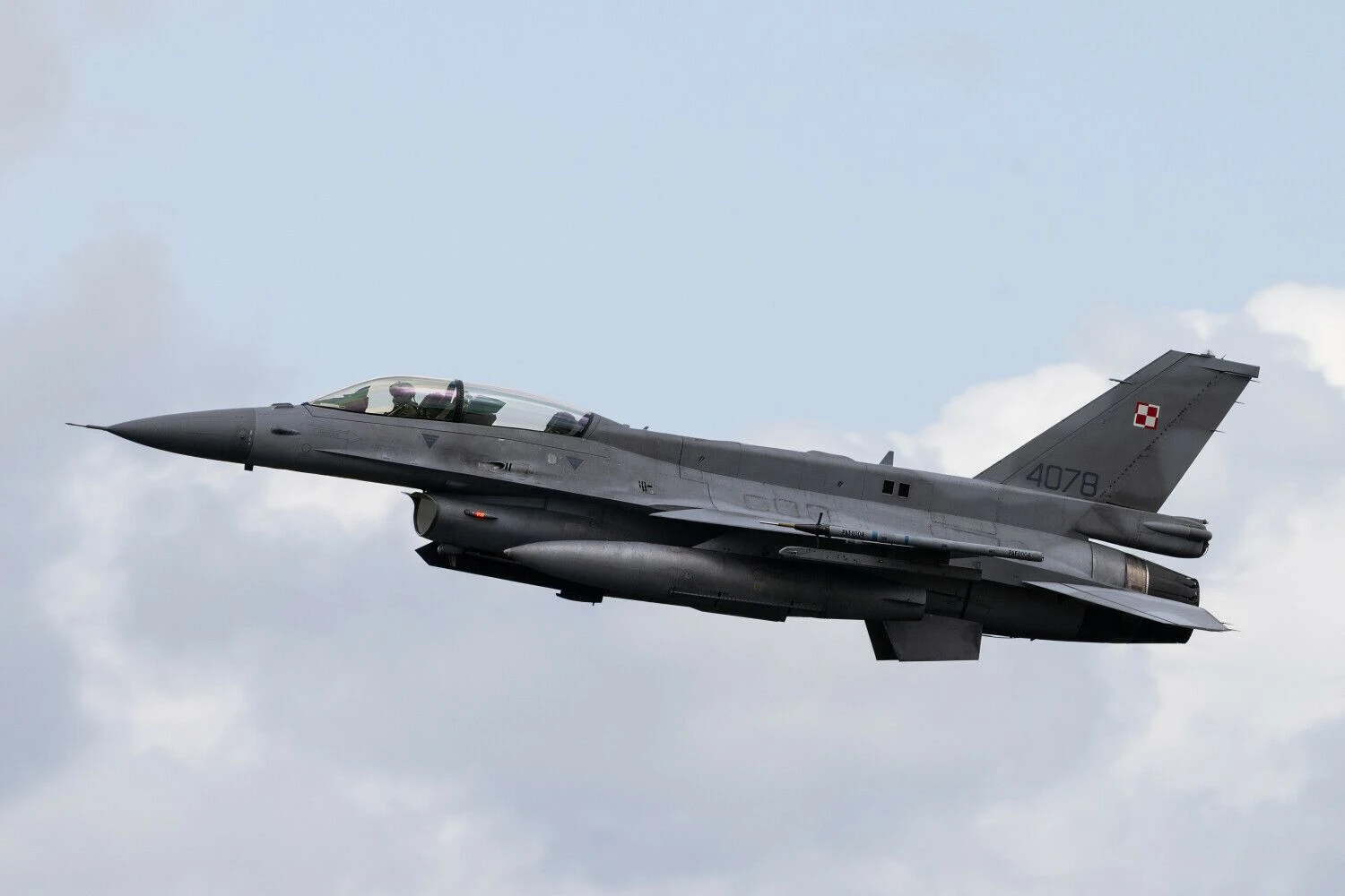 Naikintuvas F–16. Cody Froggatt („Scanpix“) nuotr.