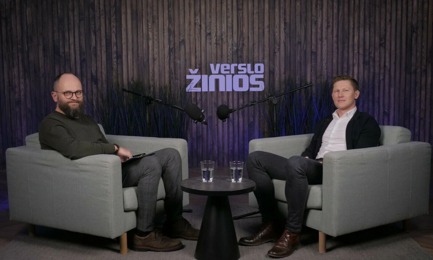 Moderatorius Ugnius Savickas. ir „Inbank“ pardavimų skyriaus vadovas Donatas Mickus.
