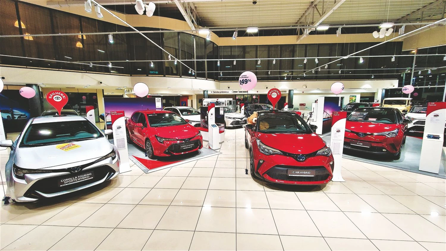 Užregistravus 4.691 M1 kategorijos automobilį, „Toyota“ buvo didžiausia šio segmento lengvųjų automobilių pardavėja Lietuvoje. Lino Butkaus (VŽ) nuotr.