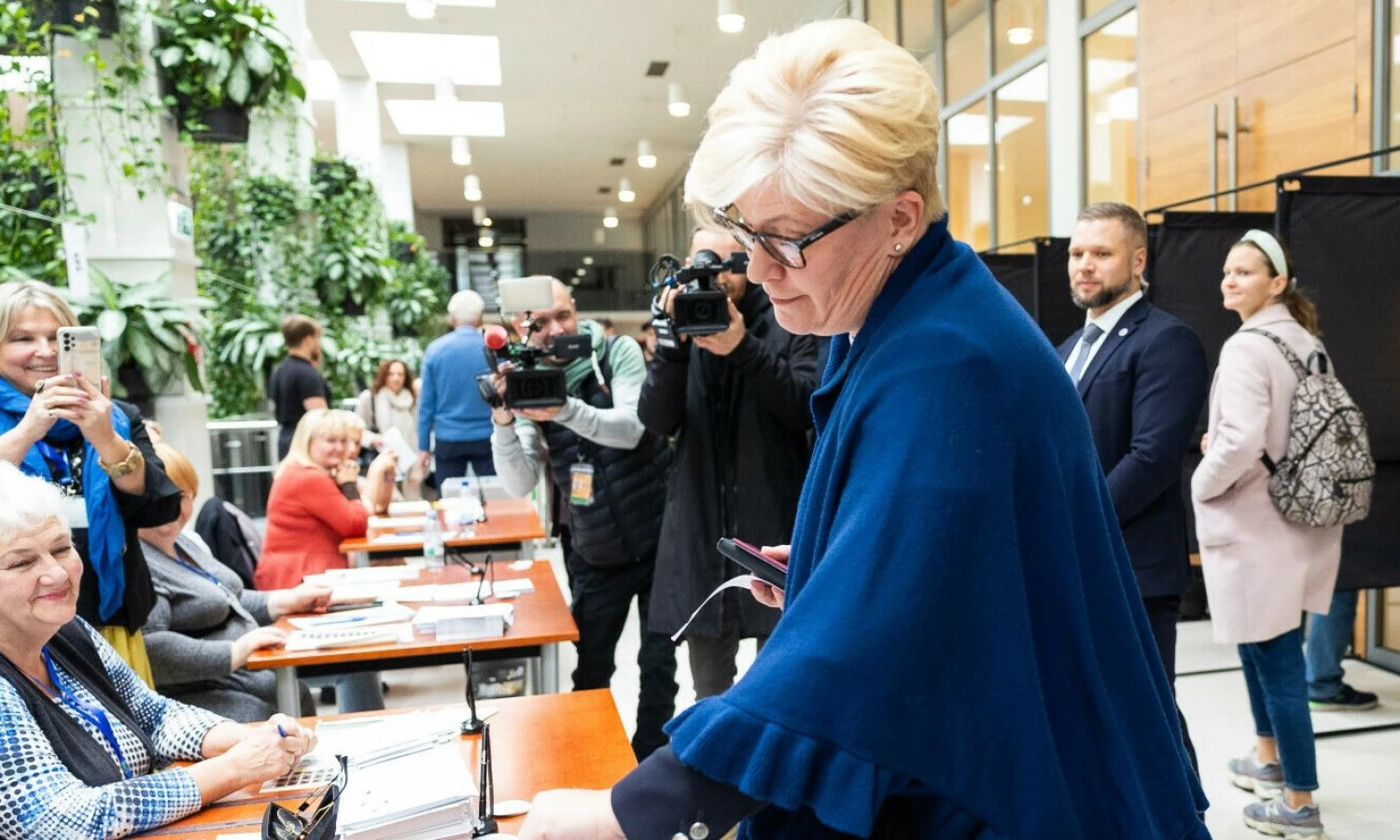 Ingrida Šimonytė balsuoja išankstiniuose Seimo rinkimuose. Roberto Riabovo (BNS) nuotr.
