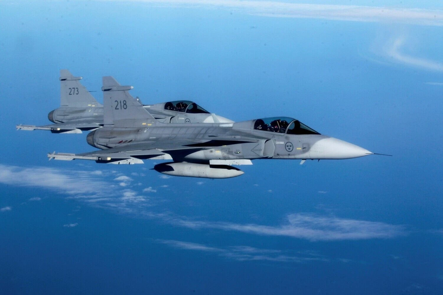 Švedijos oro pajėgų „Grippen“ naikintuvai. Williamo Macleano („Reuters“/„Scanpix“) nuotr.