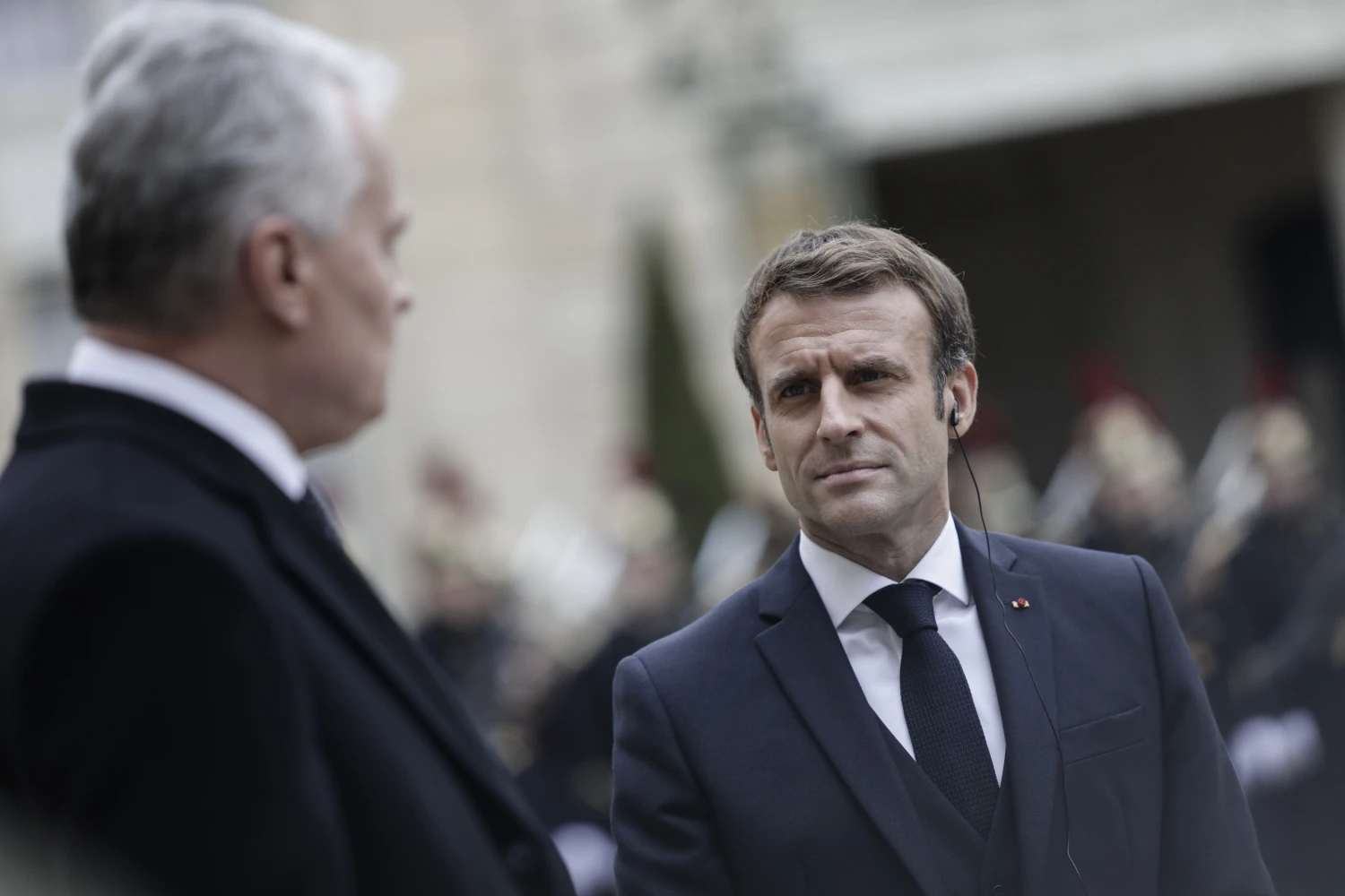 Gitanas Nausėda susitinka su Emmanueliu Macronu Paryžiuje. Lewiso Joly (AP/„Scanpix“) nuotr.