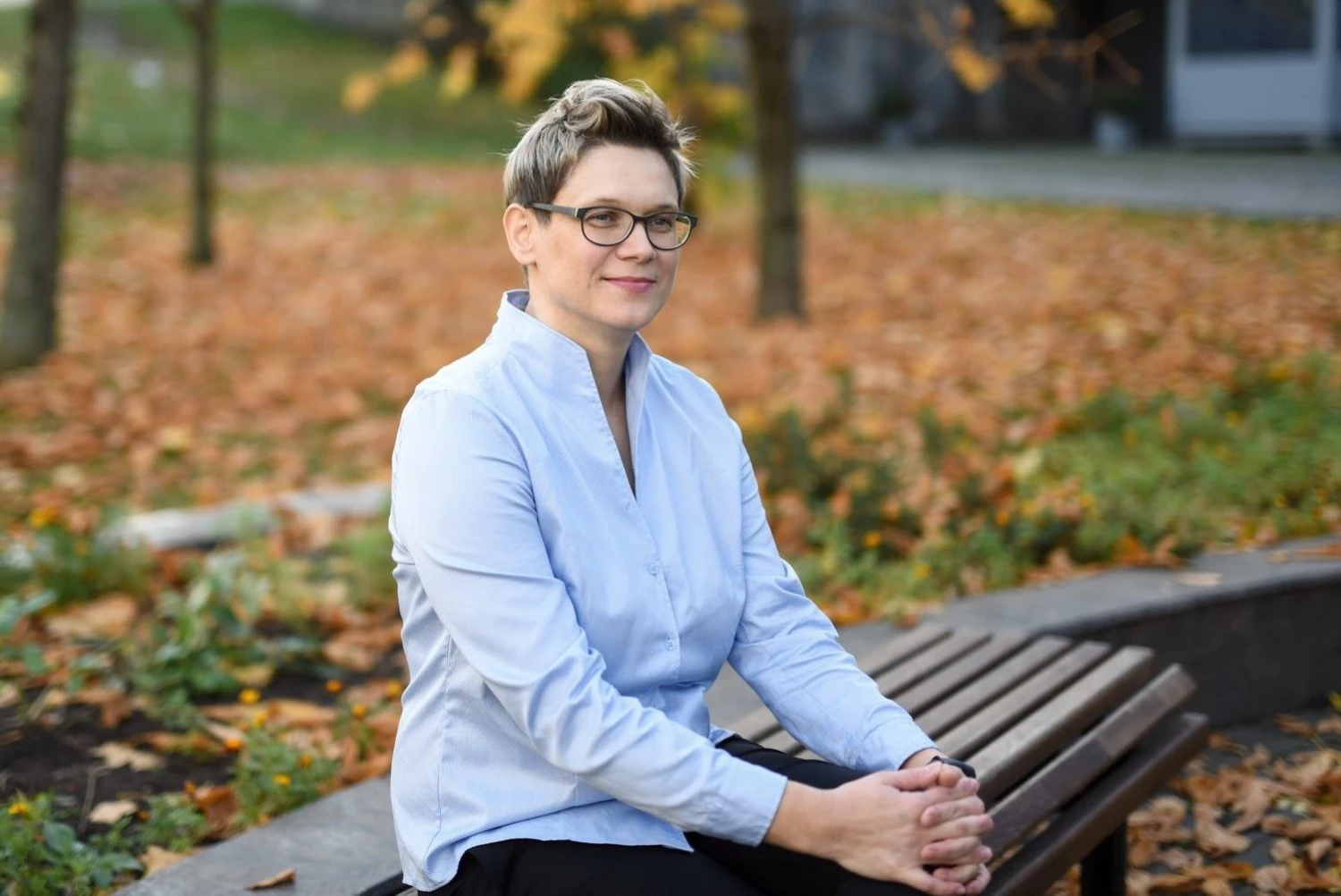 Vilma Gabrieliūtė, LGKT Lygių galimybių integravimo skyriaus vyr. patarėja: „Užtikrinti lygias galimybes ir gebėti valdyti įvairovę nelengva, tačiau verta. Nuo ko pradėti, darbdaviai gali sužinoti svetainėje www.naujistandartai.lt arba konsultuodamiesi su LGKT ekspertais.“