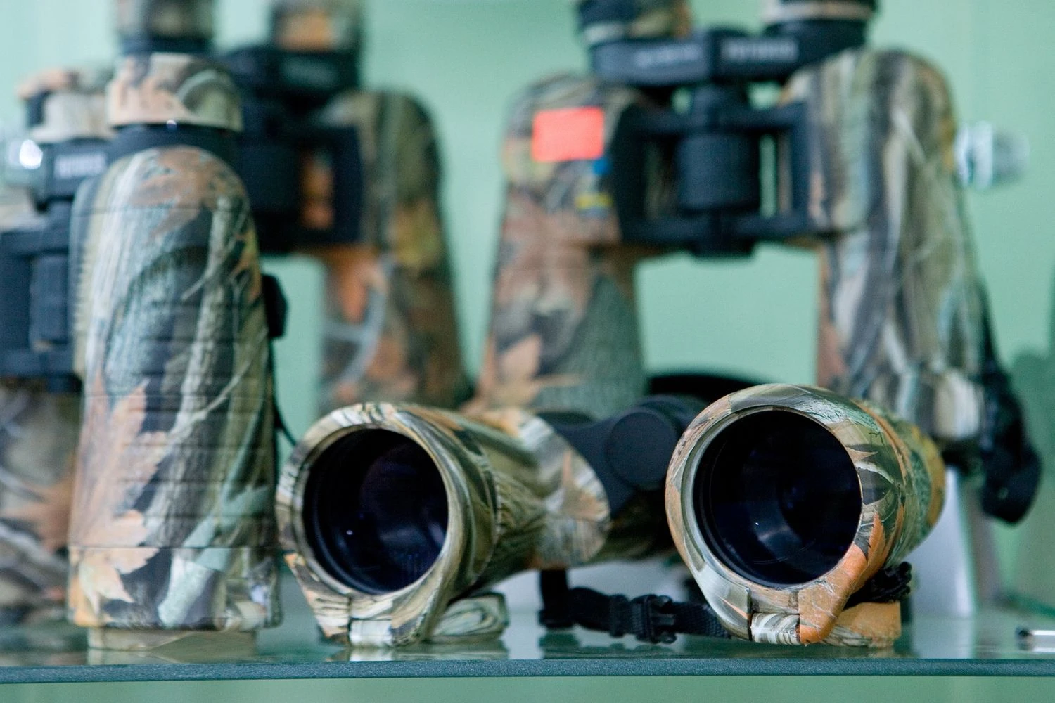 UAB „Yukon Advanced Optics Worldwide“ gaminami optiniai prietaisai. Juditos Grigelytės (VŽ) nuotr.