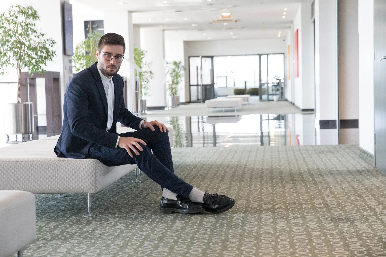 Karolis Blaževičius, „Indigroup“ ir „Chorus“ vykdomasis partneris: „Pasitaiko, kad žmonės „užmiega“, nes neturi tikslo, bet jei jį suformuluoja darbdavys, o darbuotojas vis tiek nesistengia jo įvykdyti, tai gali būti ženklas, kad darbuotojo pasaulėžiūra neatitinka įmonės vizijos.“
