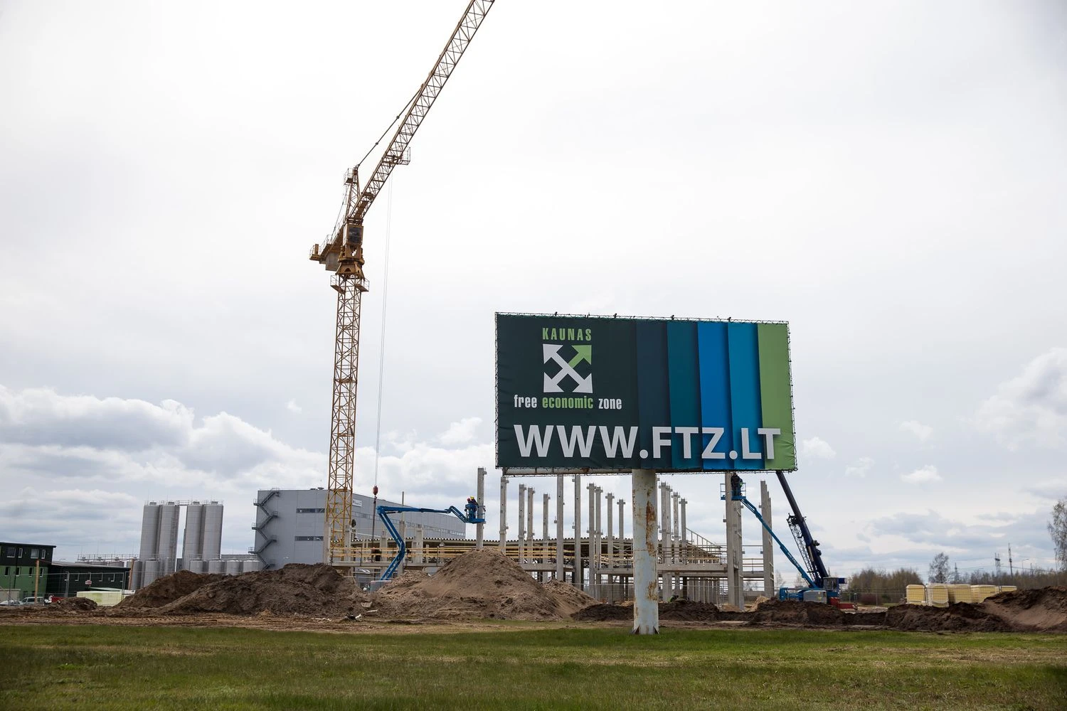 Nuo 2018 m. pradžios per ES fondus bus prieinami „greiti pinigai“ toms savivaldybėms, kurioms trūksta lėšų pritaikyti sklypą konkrečiam investuotojui, reikalingoms komunikacijoms nutiesti ir kt.
Juditos Grigelytės (VŽ) nuotr.