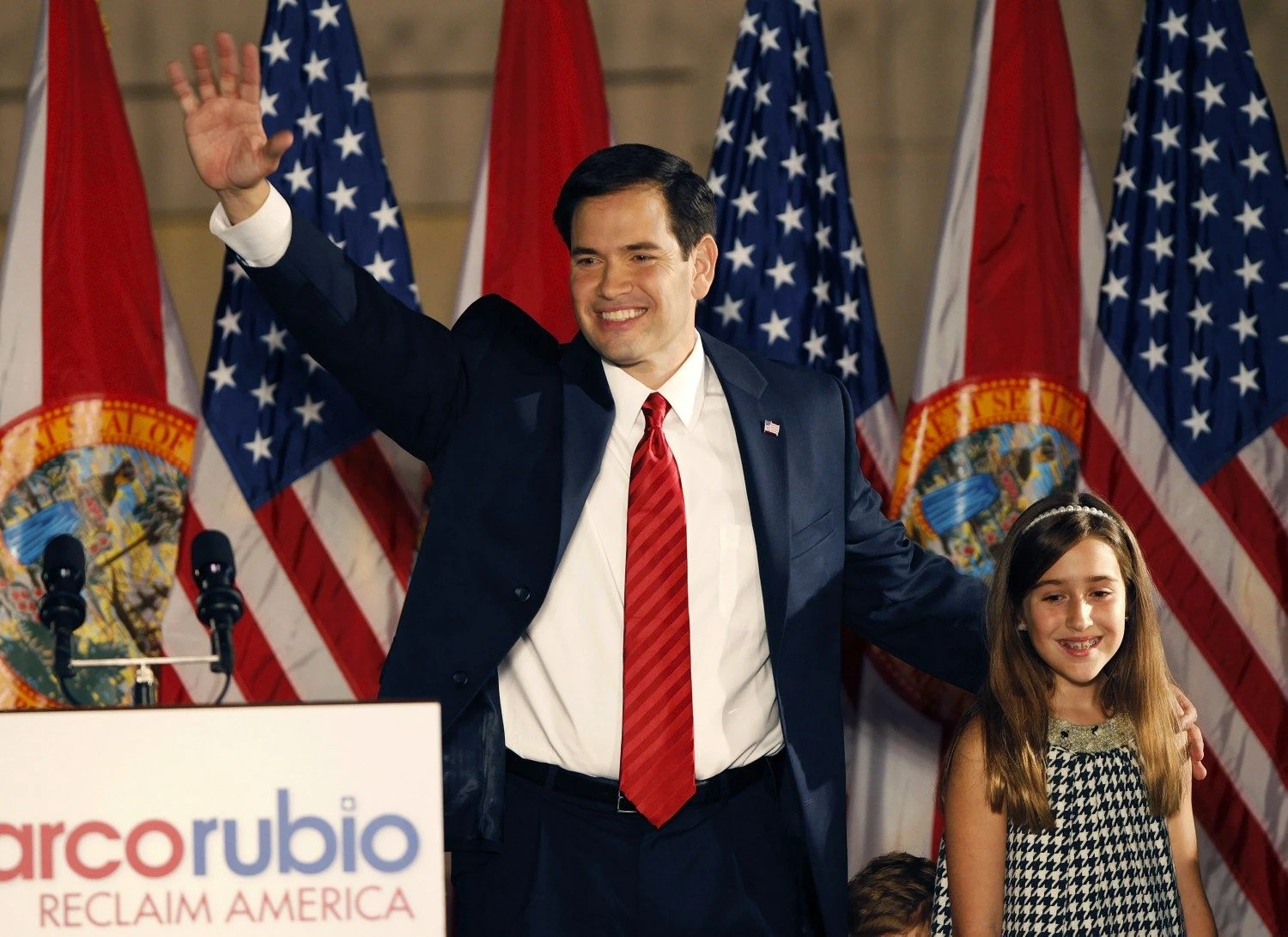 Marco Rubio, JAV respublikonų partijos kandidatas į prezidentus, su dukra Amanda. Hanso Deryko („Reuters“ / „Scanpix“) nuotr.