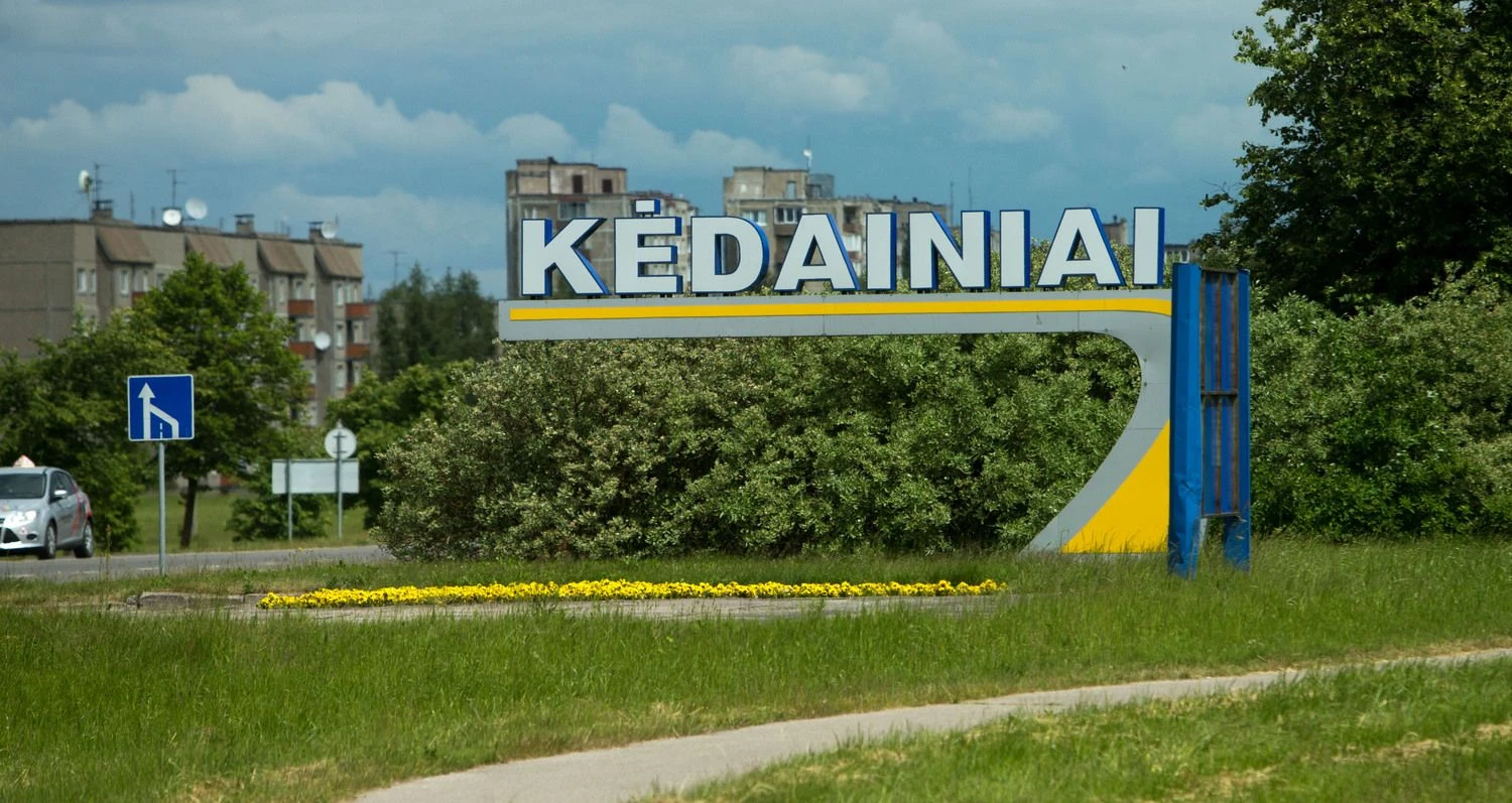 Nustačius, jog bendrovė „Kėdainių oda“ išleidžiamuose vandenyse toksiškų medžiagų koncentracija gerokai viršija leidžiamas normas, buvo priimtas principinis sprendimas iš šios bendrovės nuotekų daugiau nebepriimti. Juditos Grigelytės (VŽ) nuotr.