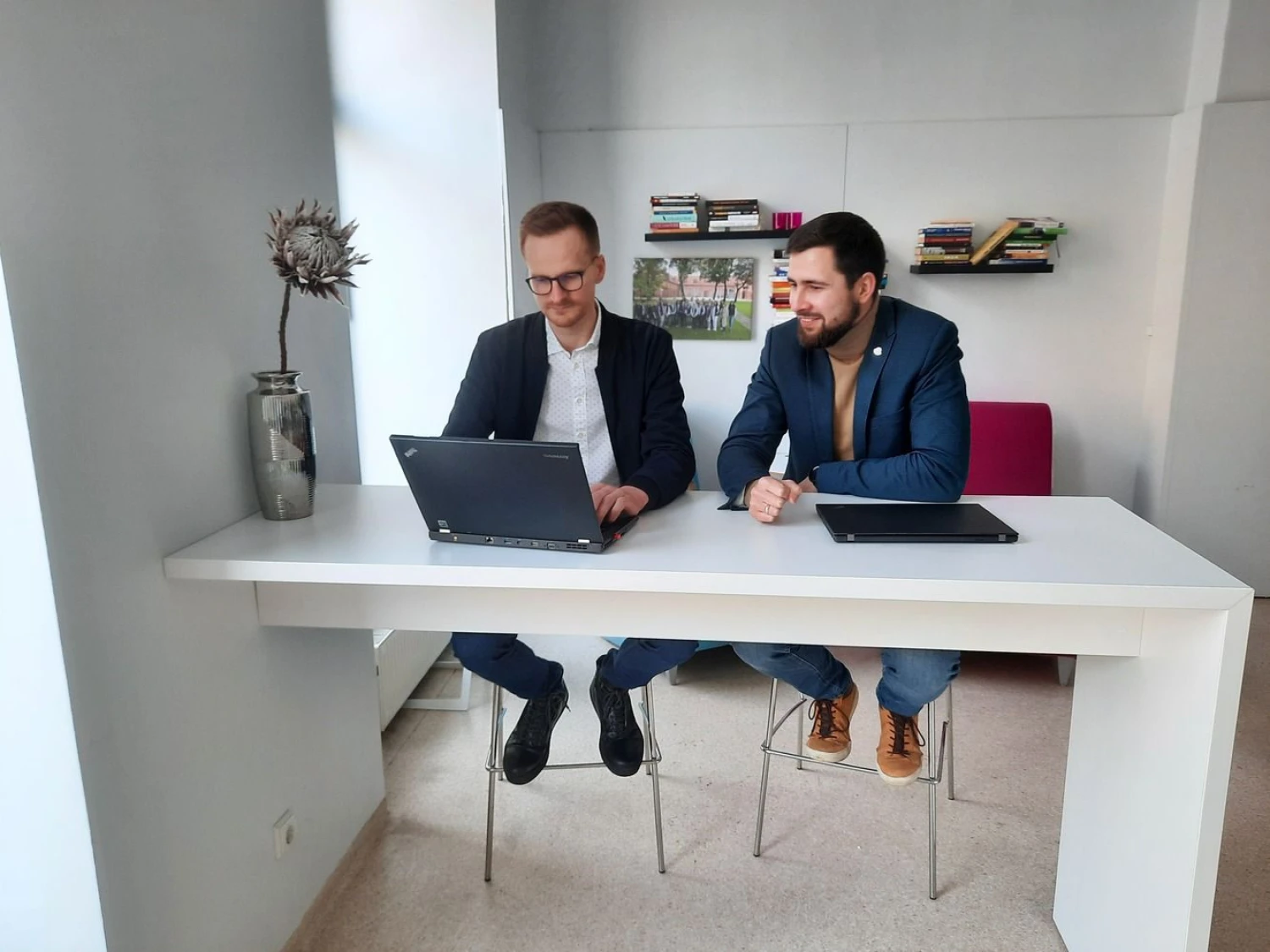 Emilis Markulis (dešinėje) ir Benas Dobrikas, „Getfix“ įkūrėjai. Bendrovės nuotr.