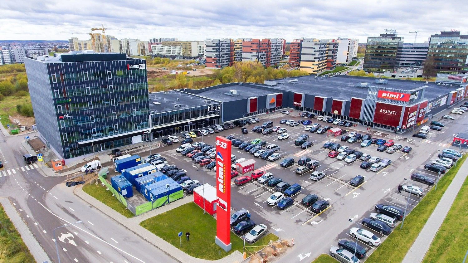 Prekybos ir biurų kompleksas Vilniuje „Domus Pro“