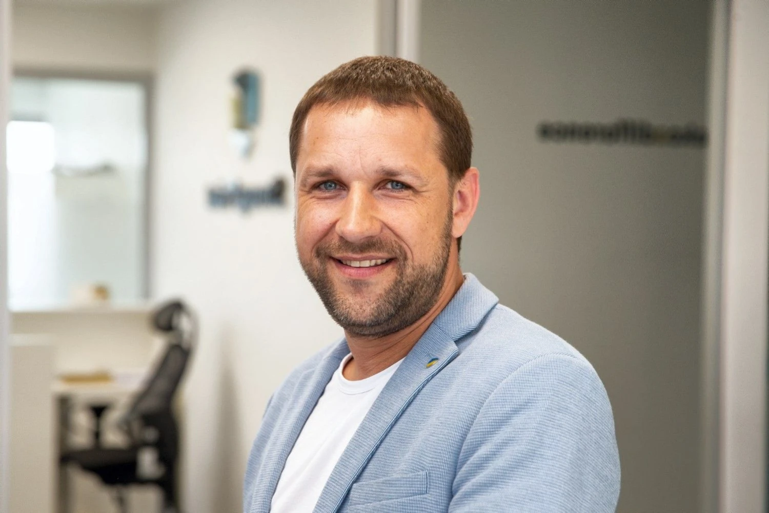 Pasak StrongPoint“ vadovo Baltijos šalims Rimanto Mažulio, savitarnoje ir toliau daugės automatizacijos ir pagreitintų procesų, netolimoje ateityje ir šios zonos darbuotojai galės dirbti gerokai efektyviau, daugiau laiko skirti pirkėjų poreikiams ir mažiau techniniams žingsniams spręsti.