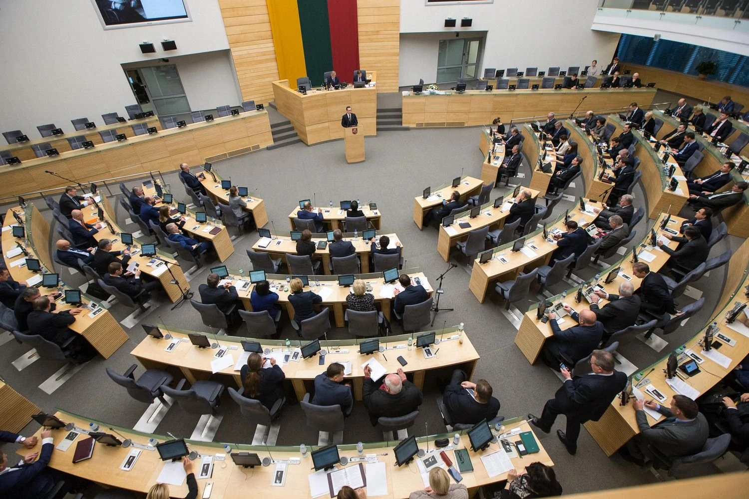 Seimui turėtų būti pateiktos parlamentinio Nacionalinio saugumo ir gynybos komiteto atlikto tyrimo apie neteisėtą poveikį politikams išvados. Vladimiro Ivanovo (VŽ) nuotr.