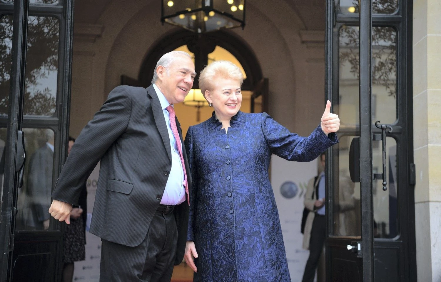 Balandžio viduryje Paryžiuje apsilankiusi prezidentė Dalia Grybauskaitė susitikime su EBPO generaliniu sekretoriumi Jose Angeliu Gurria konstatavo, kad baigtas trejus metus vykęs Lietuvos derybų dėl stojimo į organizaciją procesas. Roberto Dačkaus (Prezidento kanceliarija) nuotr. 