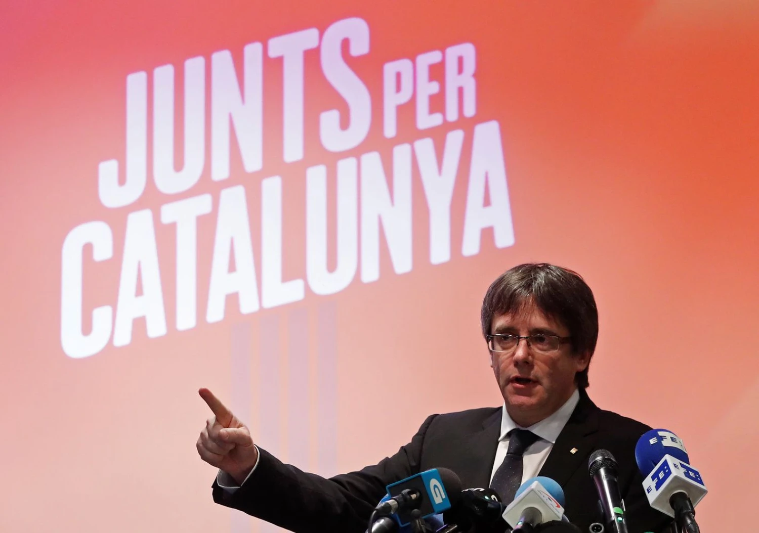 Ousted Catalan leader Carles Puigdemont gives a speech at the launch of a campaign for political platform "Junts per Catalunya" ahead of the December 21, 2017 Catalan regional election, in Oostkamp, Belgium, November 25, 2017. REUTERS/Yves Herman