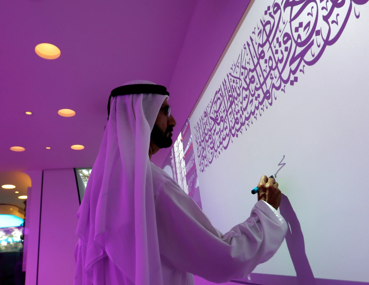 Tam, kad startuoliai atsistotų ant kojų, Dubajuje suteikia ne tik pinigų, bet ir bandymų aikštelę valstybiniame sektoriuje realiomis sąlygomis. Ahmedo Jadallaho („Reuters“/„Scanpix“) nuotr.
