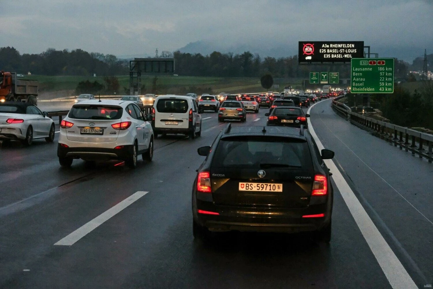 Eismas Šveicarijoje. Vladimiro Ivanovo (VŽ) nuotr.