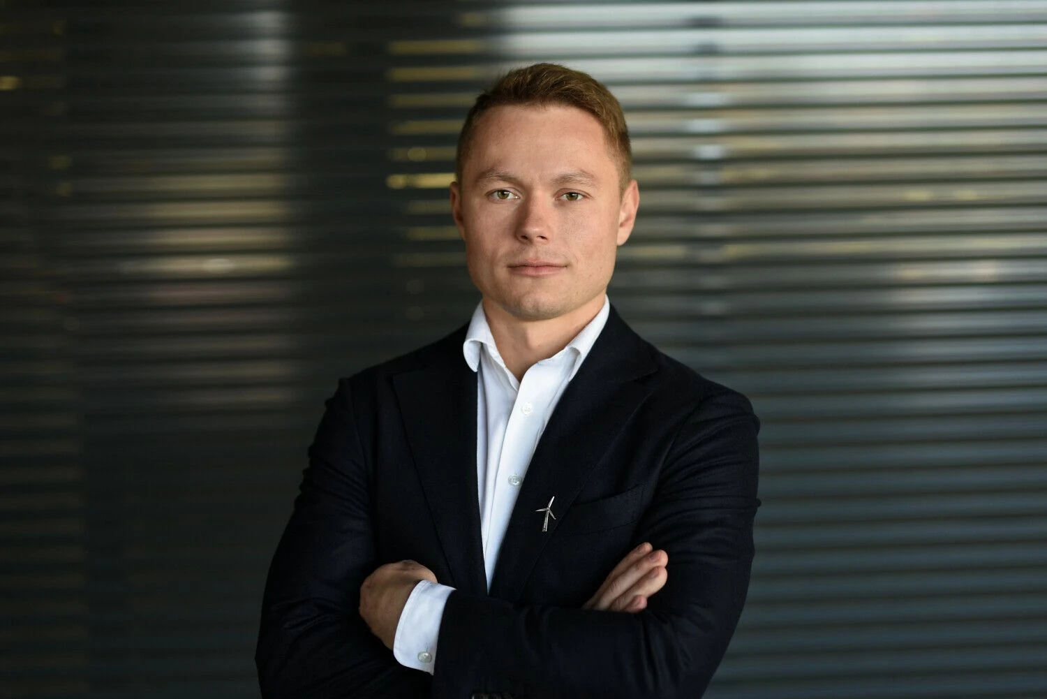 Romas Urbonas, UAB „Enefit“ verslo segmento vadovas: „Lietuva pirmauja instaliuota saulės ir vėjo jėgainių galia, todėl, matyt, ir diegdami baterijas būsime pirmūnai tarp Baltijos šalių.“