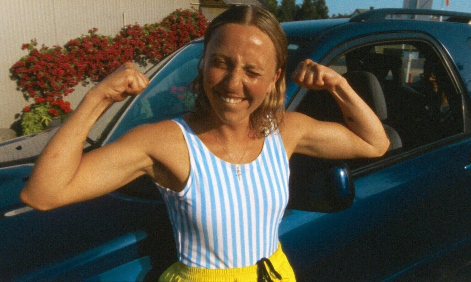 Kadras iš filmo „Uogos“, rež. Vytautas Katkus.