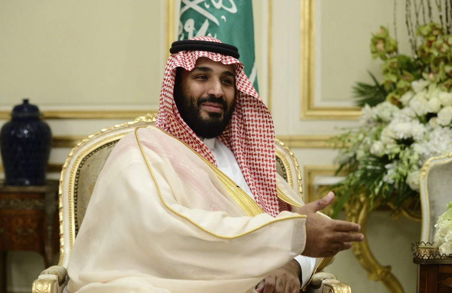 Saudų sosto įpėdinis Mohammadas bin Salmanas reformuoti šalį bando autoritariniais metodais. „Scanpix“ nuotr.