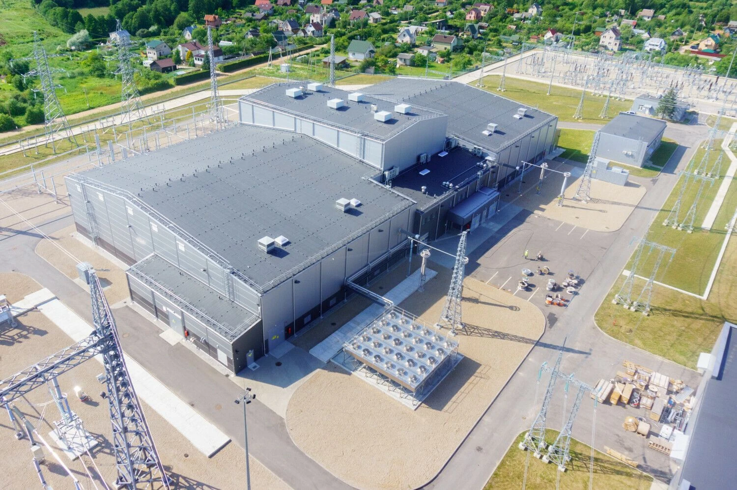 Lietuvą ir Švediją jungiančios elektros jungties „Nordbalt“ transformatorių pastotė Kiškėnų kaime Klaipėdos rajone. Kęstučio Vanago (BNS) nuotr.