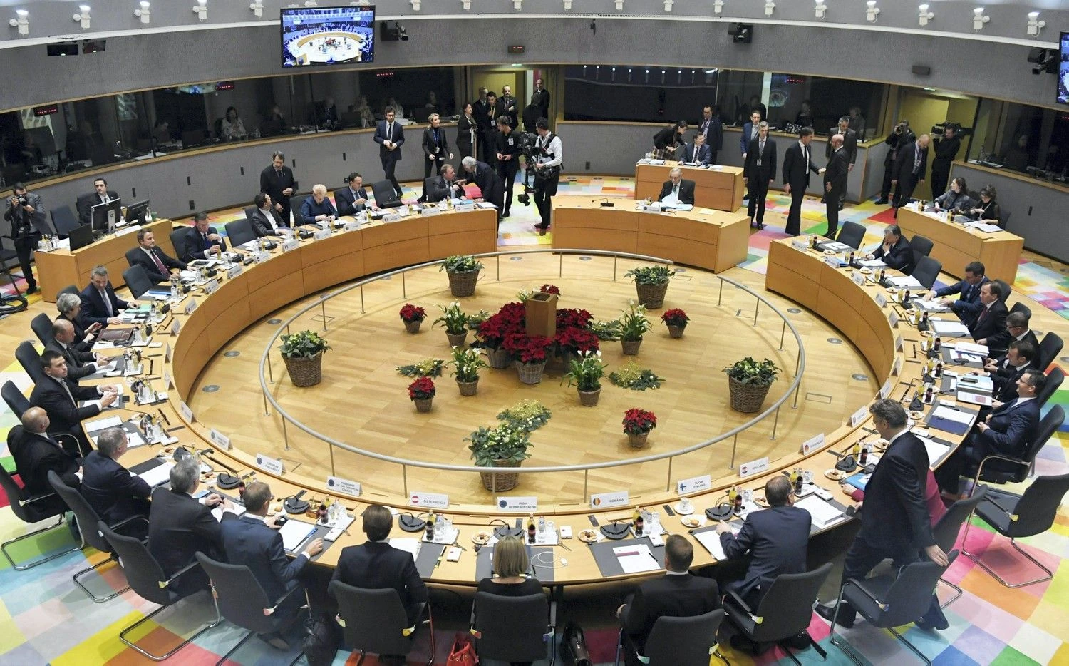 Europos Sąjungos Vadovų tarybos posėdyje pradėti 2021-2027 m. bendrijos ilgamečio biudžeto svarstymai. Piroschka van de Wouw (Reuters/Scanpix) nuotr.