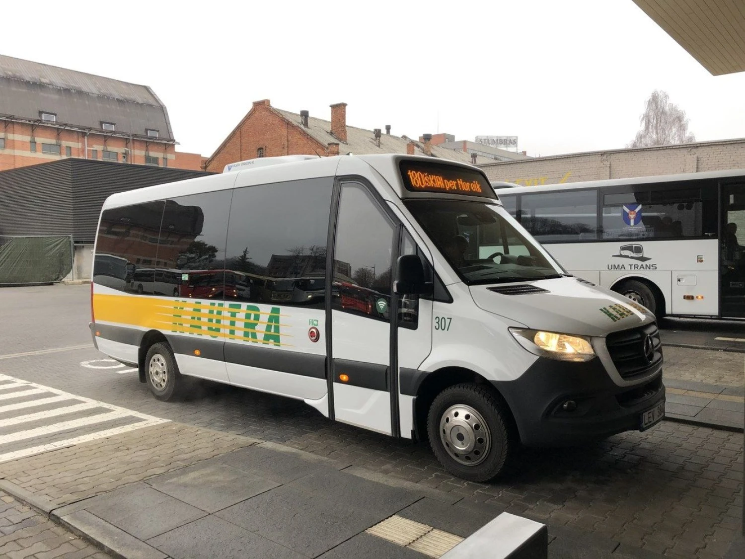 Naujas, 20 vietų „Kautros“ autobusas. Įmonės nuotr.
