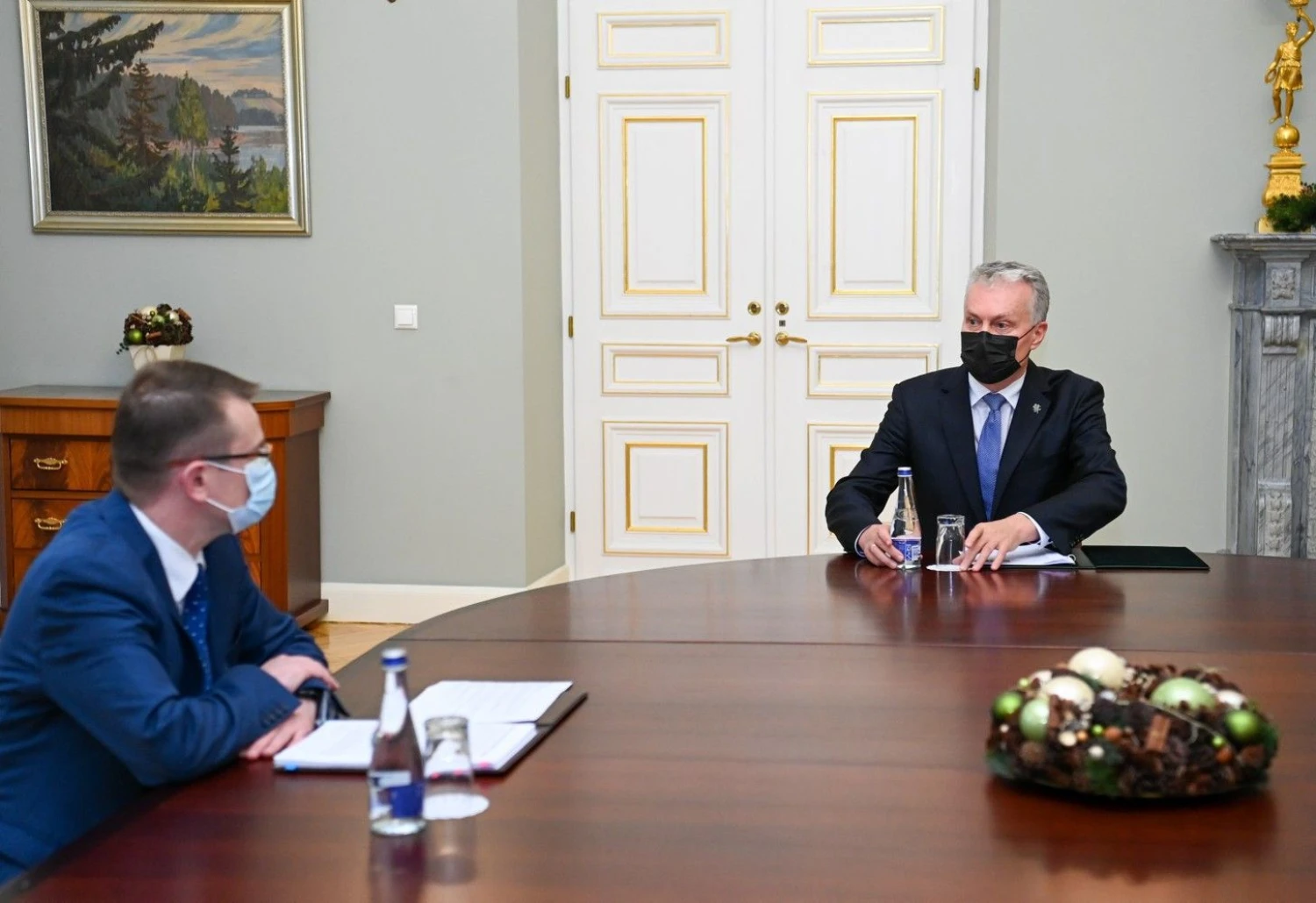 Prezidentas Gitanas Nausėda susitinka su kandidatu į sveikatos apsaugos ministrus Arūnu Dulkiu. Roberto Dačkaus (Prezidento kanceliarija) nuotr.