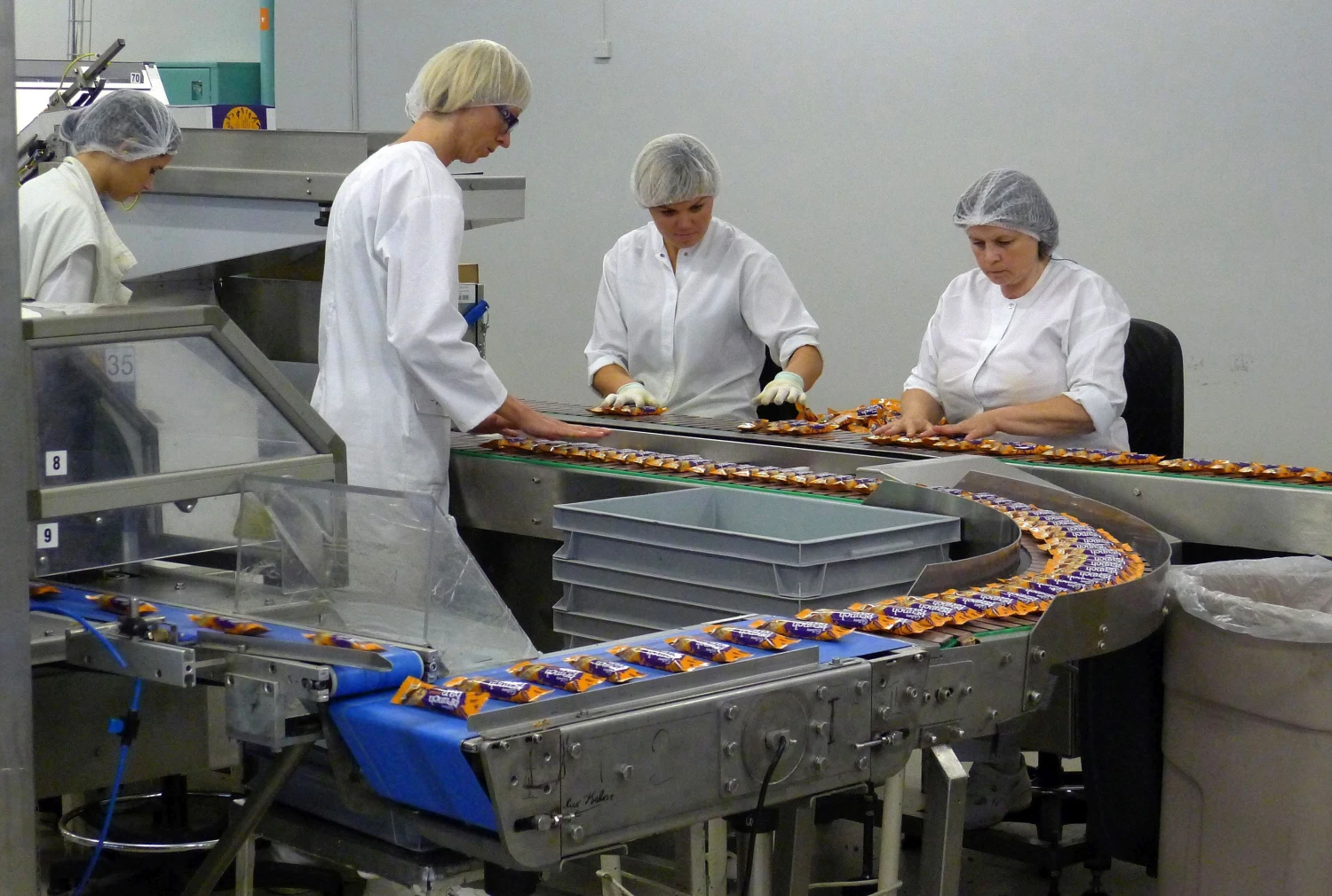 Daugiau nei 95% UAB „Mondelez Lietuva Production“ pagamintų šokolado gaminių yra eksportuojami į Didžiąją Britaniją, Švediją, Norvegiją, Lenkiją, Prancūziją ir Belgiją. Algimanto Barzdžiaus nuotr.